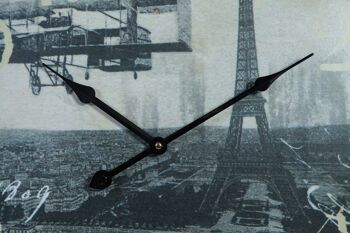 Horloge suspendue Paris 2