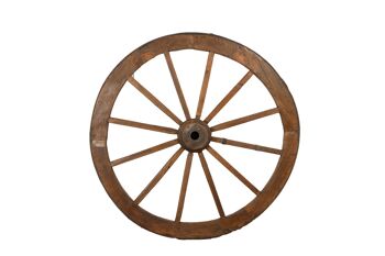 Ancienne roue de chariot restaurée 2