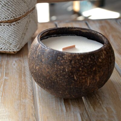 Scented coconut candle