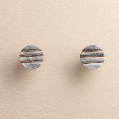 Runde Schubladenknöpfe aus grauem Marmor von Giana