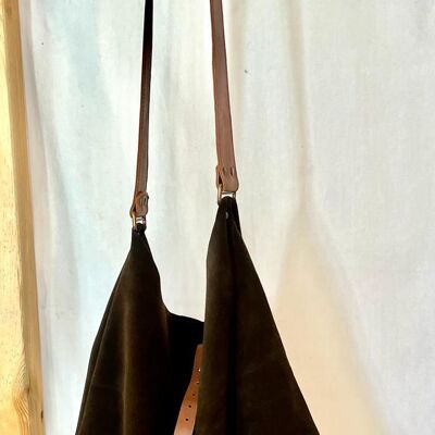 Leather Crossbag. Made of 100% Natural suede leather, 1.5 mm thick leather treated against water, it is waterproof. Opplav Pilgrim.(Dark Green Suede Leather)