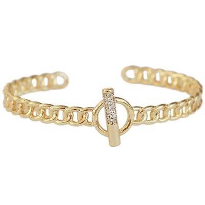 goldener Armreif mit Diamant