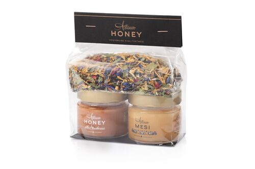 Cellophane gift bag: Blossom honey 100 g, Honey with Strawberries 100 g, Herbal tea 35 g