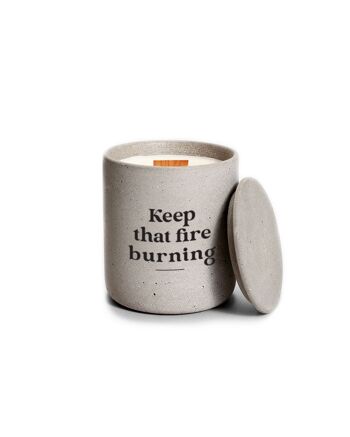 Bougie parfumée artisanale en béton "Keep that fire burning" Gris 1