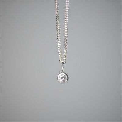 Dainty pendant made of 925 silver and zirconia