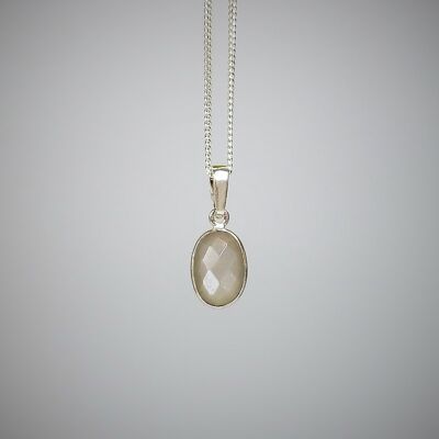 Pendant made of 925 silver and green faceted moonstone