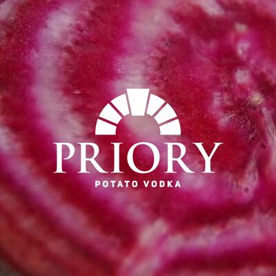 Priory Wodka mit Rote-Bete-Geschmack (31%)