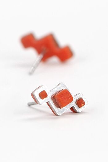 Pinéale - Corail - Boucles d'oreilles minimalistes 1