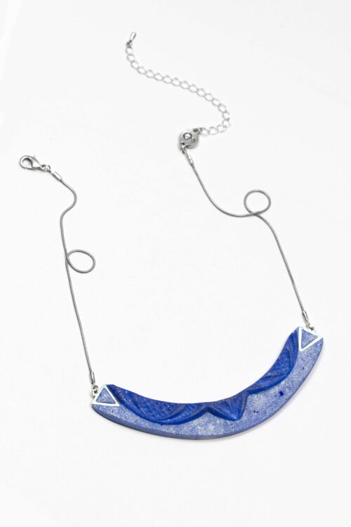 Couronne - Bleu - un collier d'inspiration royale