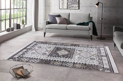 Oriental-Look Velvet Carpet with Fringes Kelim Ama