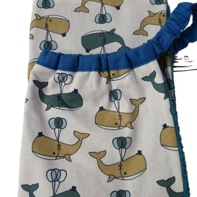 Balloon Whale Canteen Elastic Bib Towel