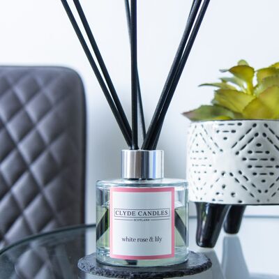 Weiße Rose & Lily Reed Diffusor