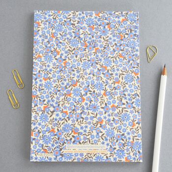 Cadeau de petit cahier à reliure parfaite à fleurs bleues 2