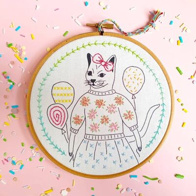 StitchPop Party Cat Embroidery Kit - level 2