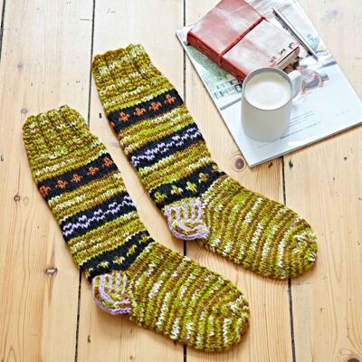 Handknitted Woollen Fuji Socks - Green and Black - SMALL