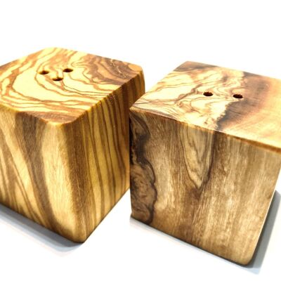 Set of 2 salt and pepper shakers CUBE made of olive wood
