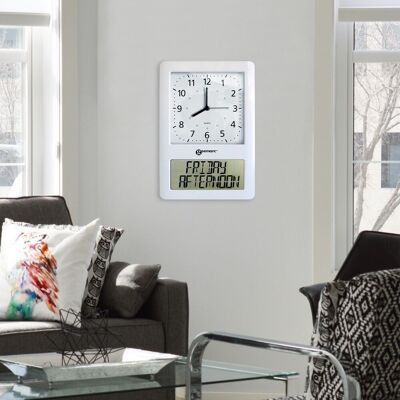 Analog CLOCK with additional LCD Display