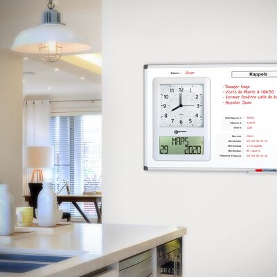 CLOCK + Whiteboard Memo with integrated