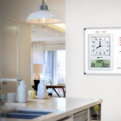 CLOCK + Whiteboard Memo with integrated
