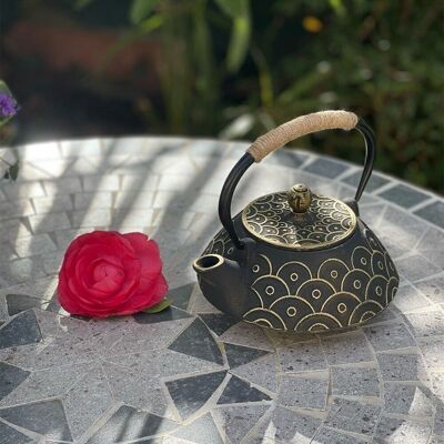 900 ml black gold cast iron teapot