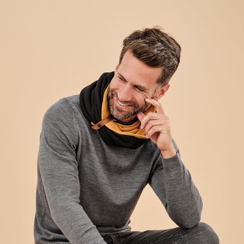 Reversible winter loop scarf | GILLIO model