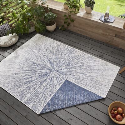 Flat-woven reversible carpet for indoor and outdoor aura
