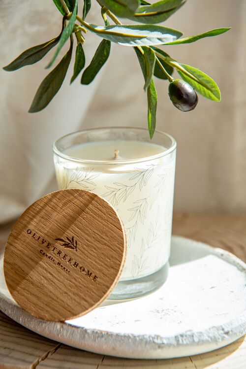 Black Amber & Lavender Scented Soy 200g Candle