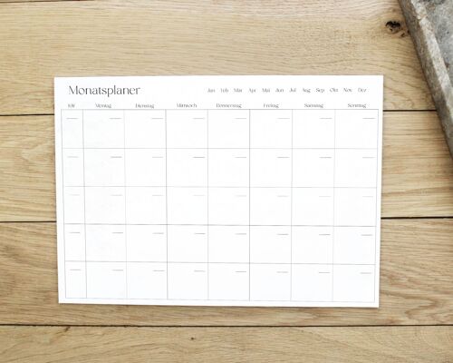 Monatsplaner DIN A4 | rechtwinklige Ecken | Kalender undatiert | Monatsplanung