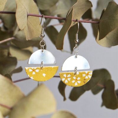 Japanese paper earrings - Tsuki Collection - Mustard yellow