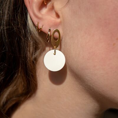 Uaido olfactory earrings