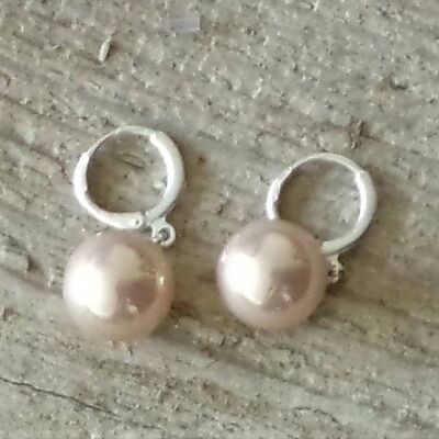 Fresh Water Pearl on Higgie Earring ER104