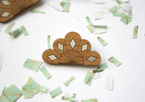 Broche fleur géométrique en bois style Art Déco