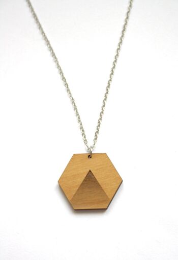 Collier bois géométrique pendentif hexagone, motif triangle, chaîne argentée mi-longue 2