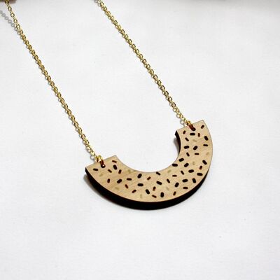 Collar geométrico de madera, motivo de pepita inspirado en el diseño de Memphis, cadena dorada