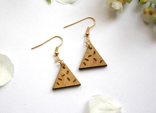 Boucles d’oreilles triangles bois, inspiration Memphis design, grandes pépites, crochets dorés