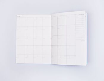 Miami No.1 Undated Weekly Planner Book - par The Completist 7