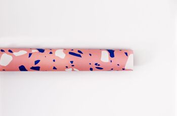 Emballage cadeau en terrazzo rose - par The Completist 2
