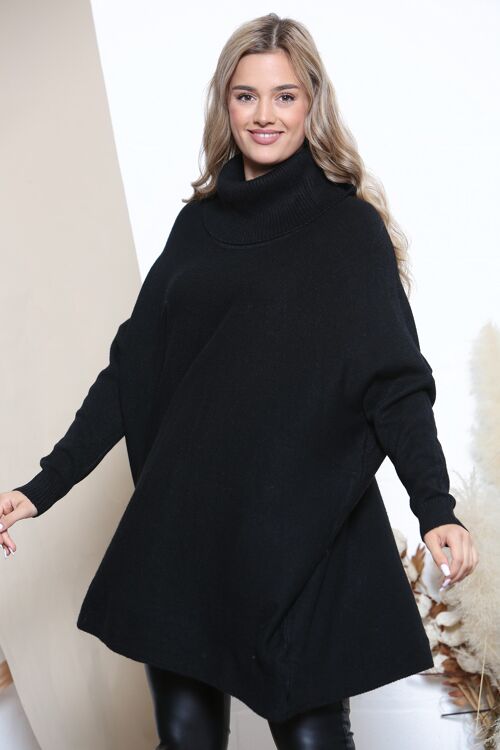 Black oversized winter jumper