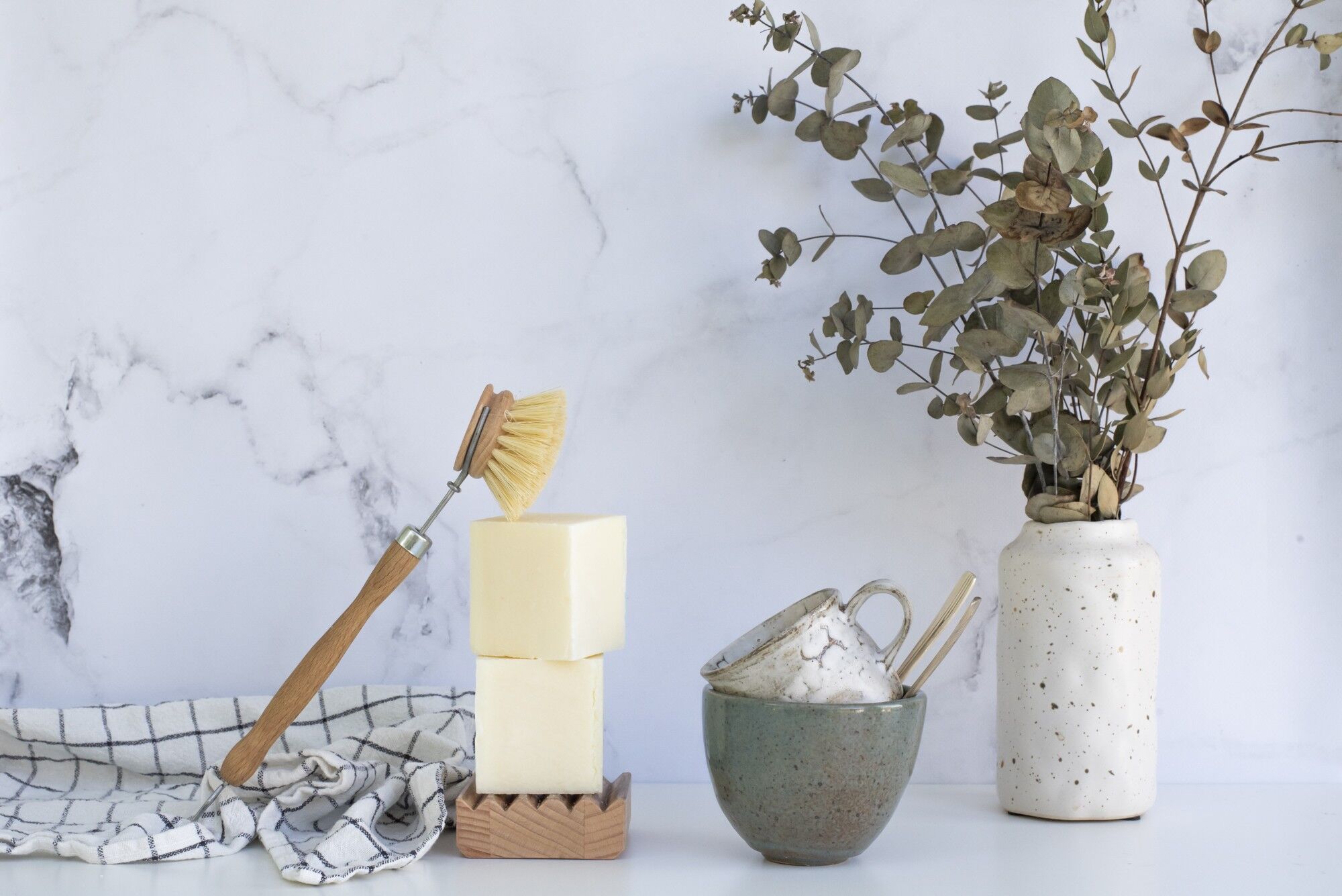 Sapone solido per la casa 2 in 1