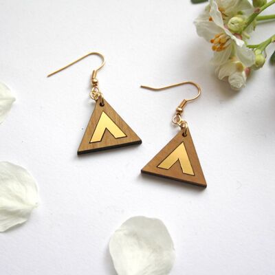 Boucles d’oreilles triangles en bois avec chevrons dorés
