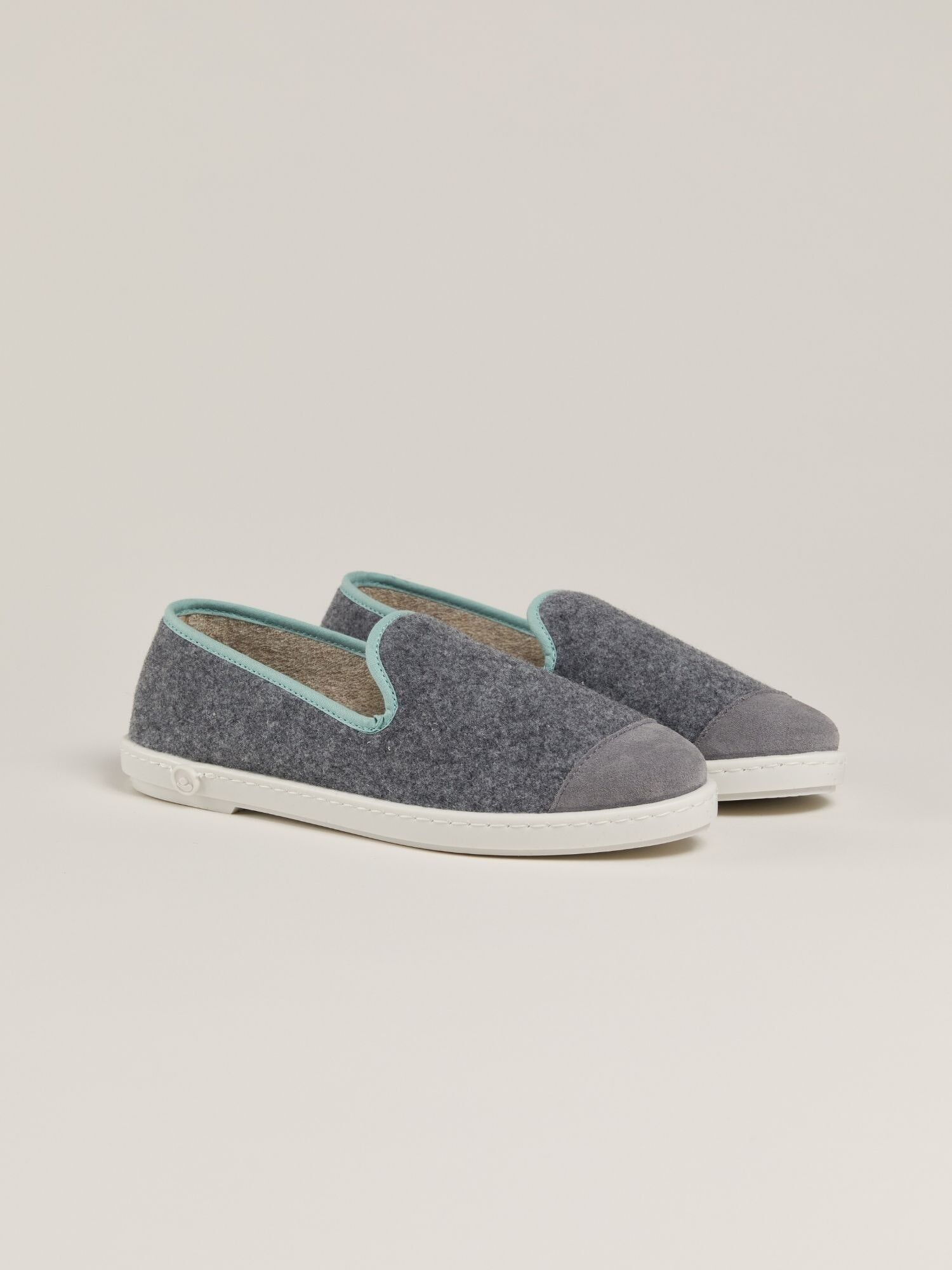 Pantofola da donna grigio verde AW