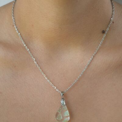 Natural mineral necklaces for therapist