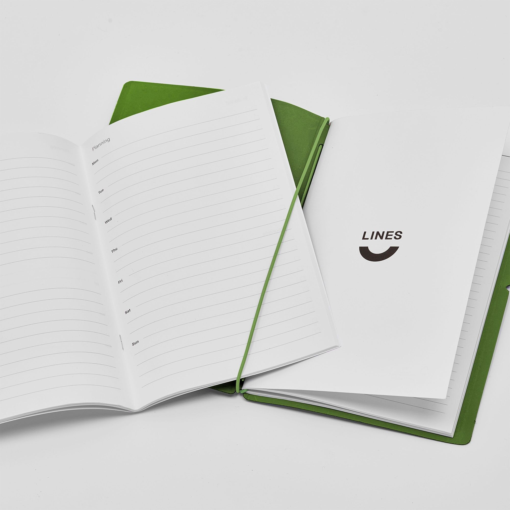 Wochenplaner/Tagebuch aus recyceltem Leder, nachfüllbar – Grün