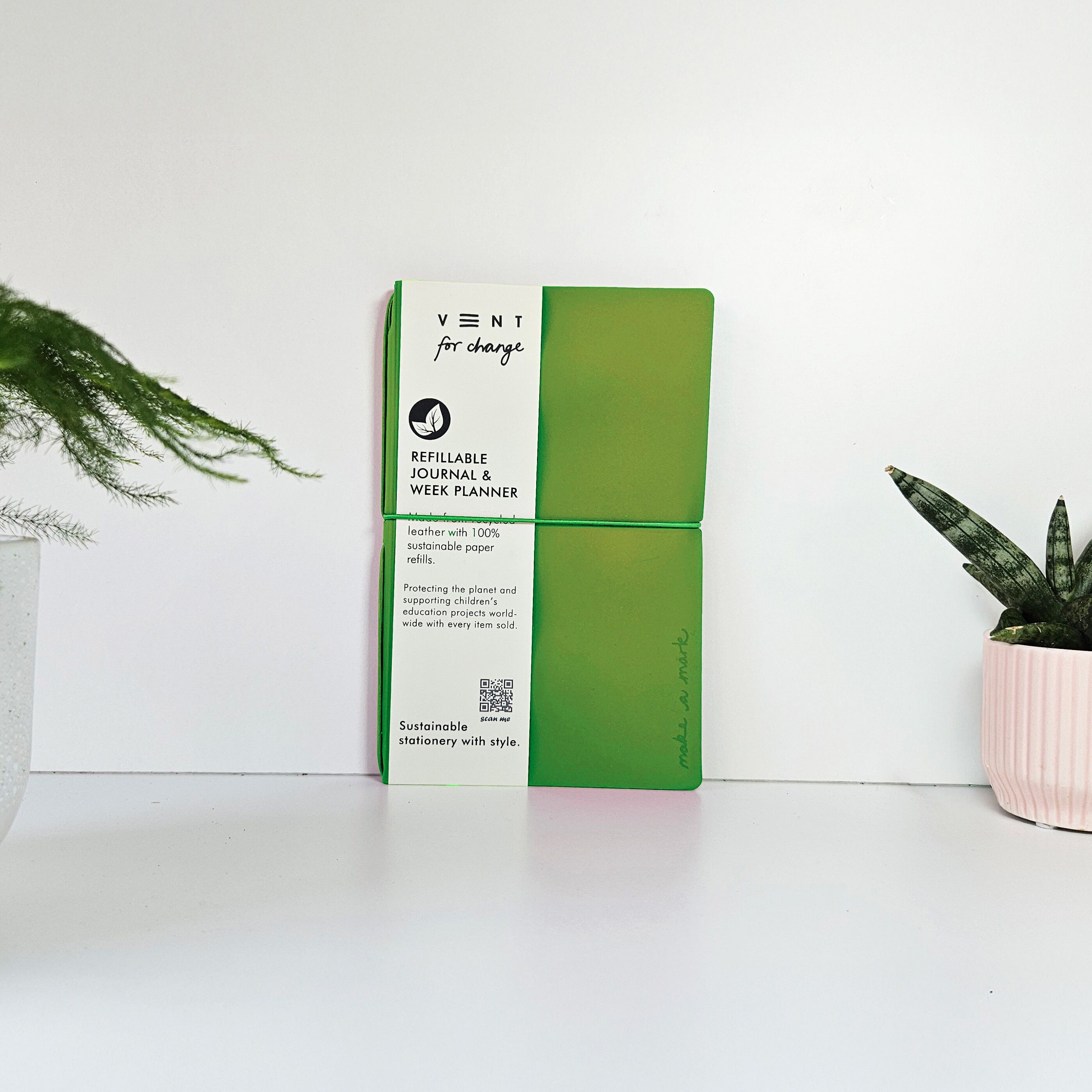 Wochenplaner/Tagebuch aus recyceltem Leder, nachfüllbar – Grün