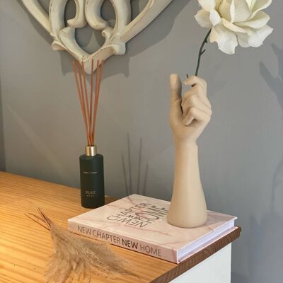Hand Vase | Home Decor | Nordic | Sculpture | White