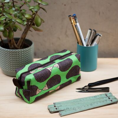 Estuche para lápices con estampado de erizo