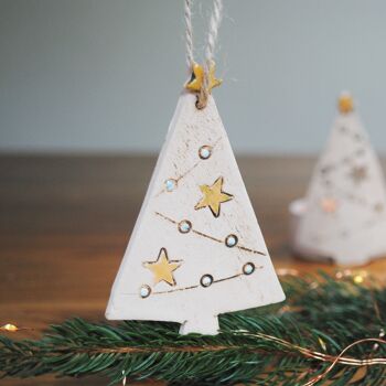 Déco sapin de Noël - Sapin & boules blanches 1