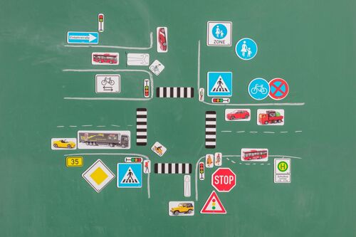 Erweiterter Verkehrszeichensatz magnetisch (124 Teile) | Verkehrsschilder KFZ LKW Fahrrad usw