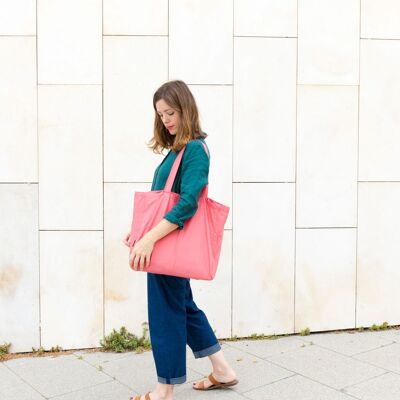 pink tote bag