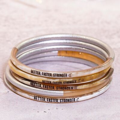 1 Weekly band with message "Better, faster, stronger" - 3 mm silver